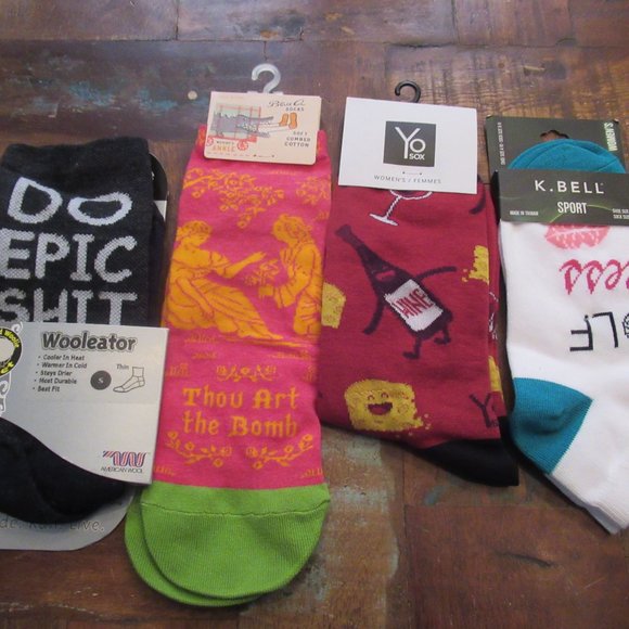 WOMEN KICK ASS - LITERALLY SOCKS - Picture 1 of 4